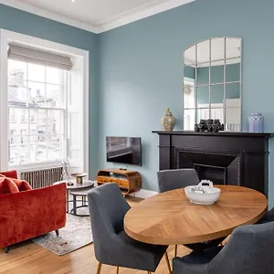  Apartment Dragon Luxury At 9 Albyn Place United Kingdom