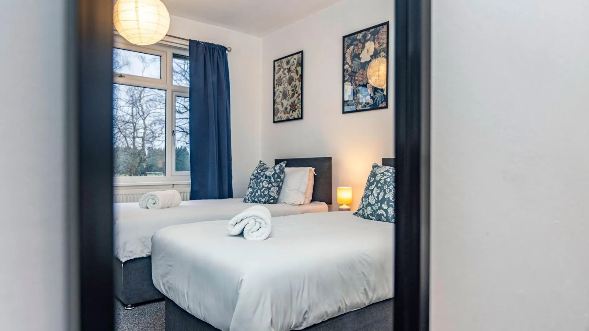 Holiday home University View-Off-Street Parking-Sleeps 8-Fast Wifi Nottingham