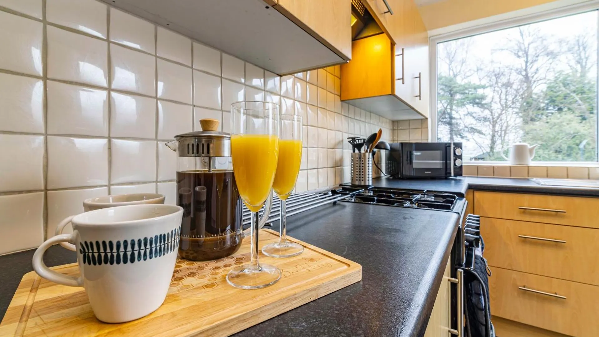 Holiday home University View-Off-Street Parking-Sleeps 8-Fast Wifi Nottingham