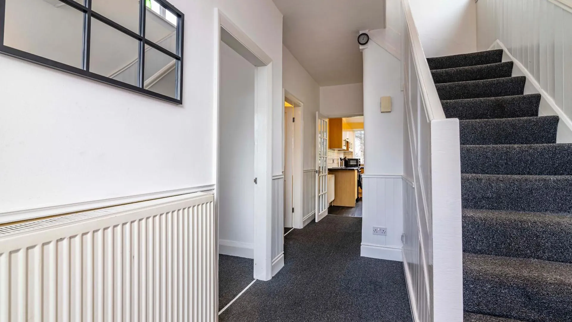 University View-Off-Street Parking-Sleeps 8-Fast Wifi Nottingham