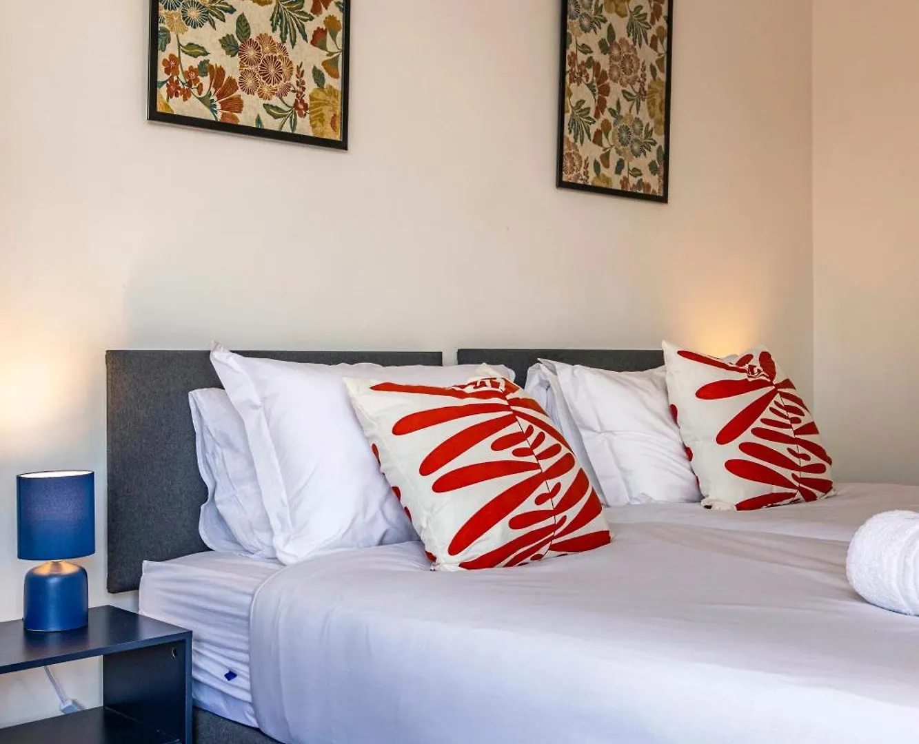 Holiday home University View-Off-Street Parking-Sleeps 8-Fast Wifi Nottingham United Kingdom